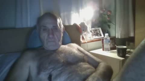 follador1001 online show from July 26, 10:38 pm