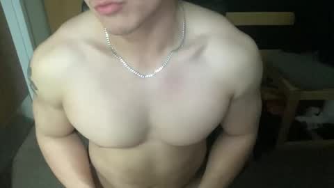 Snapshot of footballplayer3344 chatting on April 8, 5:07 am Footballplayer334 online show from April 8, 5:07 am