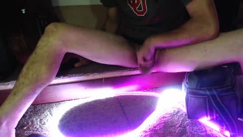 Snapshot of footlover6 chatting on December 5, 7:27 am Thomas Jefferson online show from December 5, 7:27 am