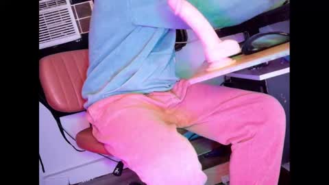 Snapshot of footlover6 chatting on September 28, 8:31 am Thomas Jefferson online show from September 28, 8:31 am