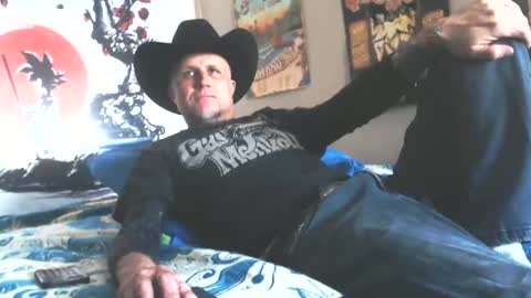 Snapshot of forestfuckers69 chatting on February 19, 11:23 pm forestfuckers69 online show from February 19, 11:23 pm