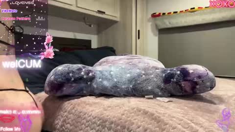 Snapshot of foreverkinkyy chatting on September 9, 4:28 pm Elaine online show from September 9, 4:28 pm