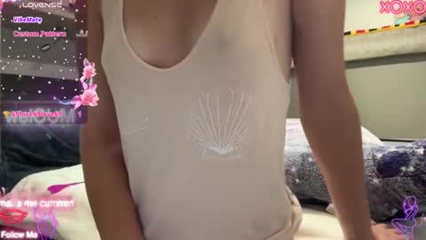 Snapshot of foreverkinkyy chatting on October 29, 7:59 pm Elaine online show from October 29, 7:59 pm