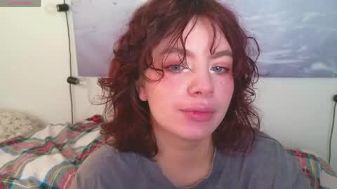 Snapshot of forget__me__nots chatting on April 15, 2:35 pm forget__me__nots online show from April 15, 2:35 pm