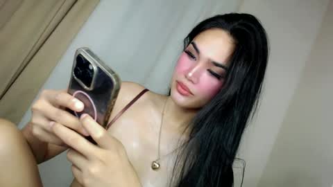 Snapshot of forget_me_not69 chatting on June 23, 4:10 am KHATRINA STACIE MARIE online show from June 23, 4:10 am