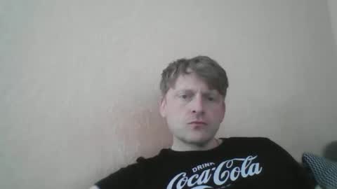 Snapshot of forgotten_lover chatting on April 20, 7:44 am forgotten_lover online show from April 20, 7:44 am