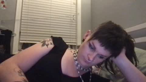 Snapshot of forthedolls chatting on October 13, 2:33 am forthedolls online show from October 13, 2:33 am