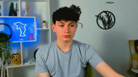 fose di online show from February 25, 6:01 am