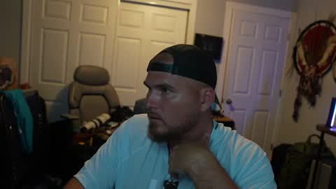 Snapshot of fossilhunterextreme chatting on June 8, 2:34 am fossilhunterextreme online show from June 8, 2:34 am
