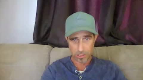fouraide42 online show from August 7, 1:35 pm