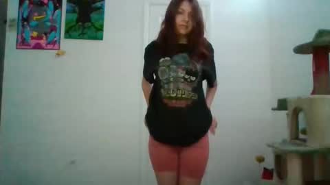 Snapshot of foursknfairy chatting on March 10, 12:10 pm foursknfairy online show from March 10, 12:10 pm