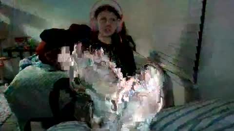 Snapshot of foursknfairy chatting on July 17, 2:51 am foursknfairy online show from July 17, 2:51 am