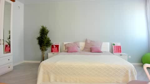 Kira online show from September 19, 1:29 am