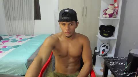 Fox online show from November 4, 8:19 pm