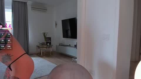Snapshot of foxe_sailey chatting on March 18, 10:29 am Fox love you online show from March 18, 10:29 am