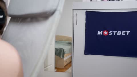 CUSTOM PHOTOS AND VIDEOS -  online show from December 20, 12:16 pm