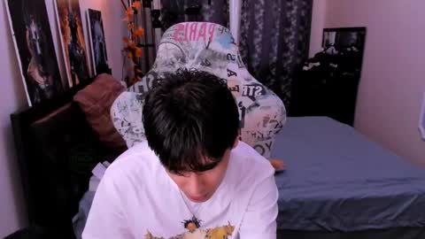 Foxicfu online show from April 30, 1:28 pm