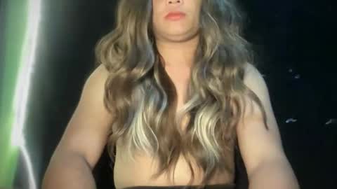 KITTY online show from December 5, 4:25 pm