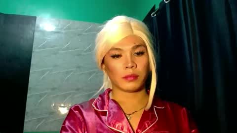 Snapshot of foxli_xx chatting on May 11, 1:28 pm KITTY online show from May 11, 1:28 pm