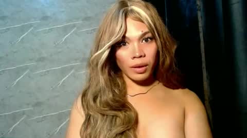 Snapshot of foxli_xx chatting on June 8, 1:28 am KITTY online show from June 8, 1:28 am