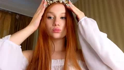 Snapshot of foxxx_tail chatting on May 19, 1:50 pm Petra online show from May 19, 1:50 pm