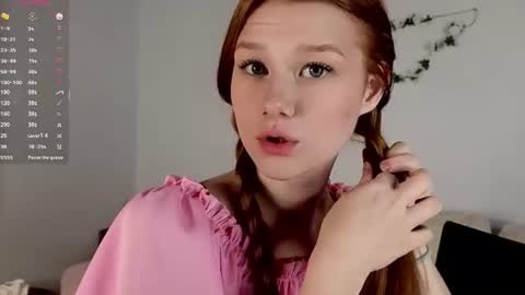 Snapshot of foxxx_tail chatting on July 18, 12:31 pm Petra online show from July 18, 12:31 pm