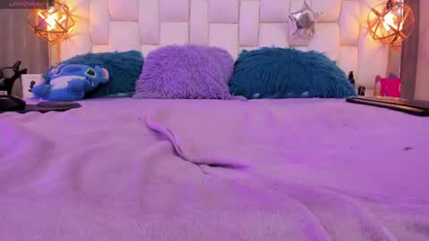 Snapshot of foxxy_dolce chatting on April 25, 1:41 pm Foxxy online show from April 25, 1:41 pm