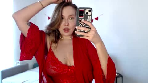 Snapshot of foxxycindy chatting on February 23, 2:04 pm Cindy online show from February 23, 2:04 pm