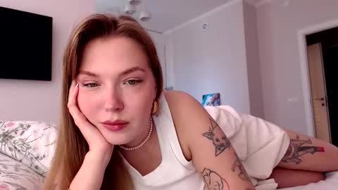Snapshot of foxxycindy chatting on September 19, 11:22 am Cindy online show from September 19, 11:22 am