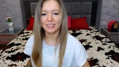 Snapshot of foxy_blond chatting on March 8, 3:50 am Foxy online show from March 8, 3:50 am