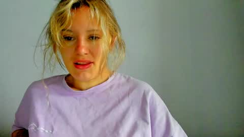 Foxy online show from May 14, 12:39 am