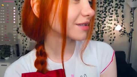 Snapshot of foxy_blush chatting on October 29, 8:54 pm Eva online show from October 29, 8:54 pm