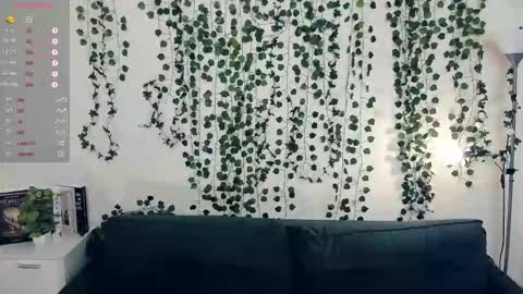 Snapshot of foxy_blush chatting on November 7, 7:14 pm Eva online show from November 7, 7:14 pm