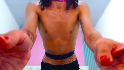 Ella online show from January 23, 2:50 pm