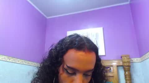 Ella online show from March 8, 3:13 pm