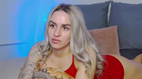 Foxy Kimmi online show from February 25, 6:45 am