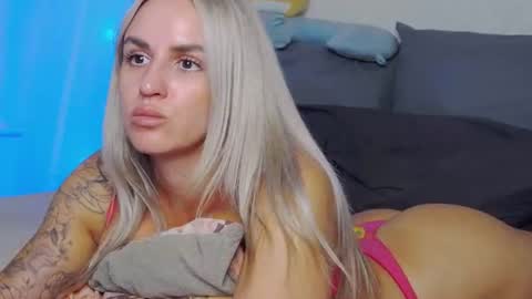 Foxy Kimmi online show from July 12, 7:10 am