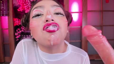 foxy_kylian online show from June 2, 6:10 pm