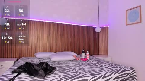 foxy_kylie online show from February 16, 8:27 pm