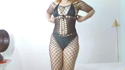 foxy_lexy online show from February 8, 12:50 pm