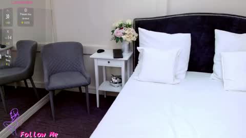 Snapshot of foxy_ramona chatting on May 28, 11:40 am Ana online show from May 28, 11:40 am