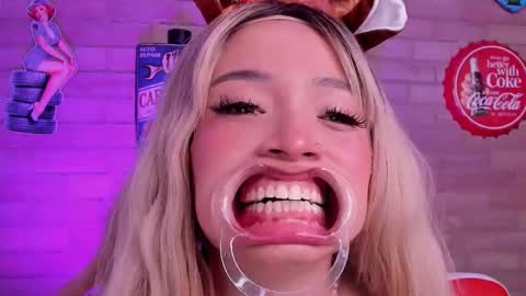 Miss Rhenna online show from December 2, 2:56 pm