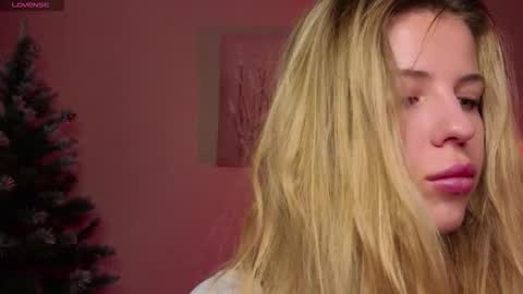 Snapshot of foxy_vibes chatting on November 30, 5:33 am Ammy Fox online show from November 30, 5:33 am