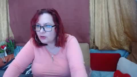 foxydesiree online show from April 9, 10:15 pm