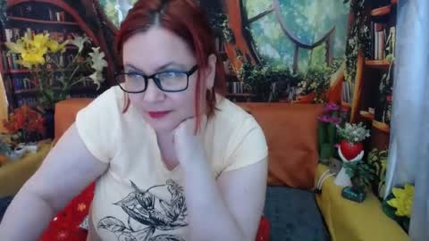 Snapshot of foxydesiree chatting on July 7, 1:15 pm foxydesiree online show from July 7, 1:15 pm