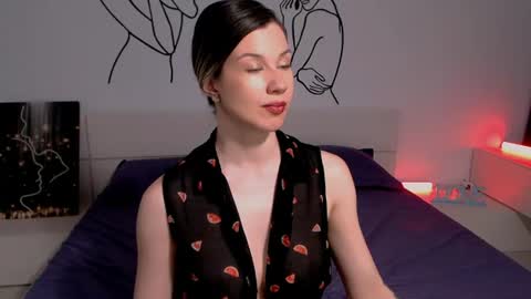 Snapshot of foxydevilish chatting on June 22, 8:33 am Fox online show from June 22, 8:33 am