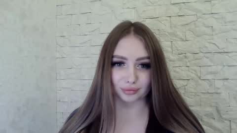 Alice online show from November 23, 6:19 pm