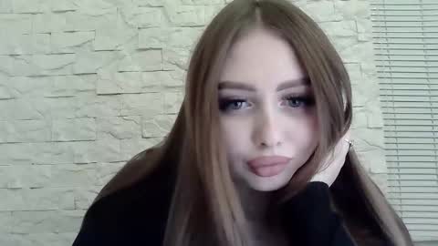 Alice online show from November 25, 3:23 pm