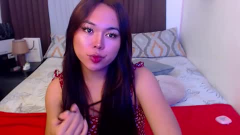 Ms. FOX online show from October 21, 7:47 pm