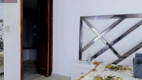 foxyhillx online show from November 22, 8:52 pm